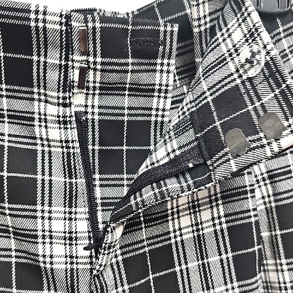 Garage Women Chelsea Pleated Plaid Dress Pants Pockets Black and White Size L - Picture 5 of 10